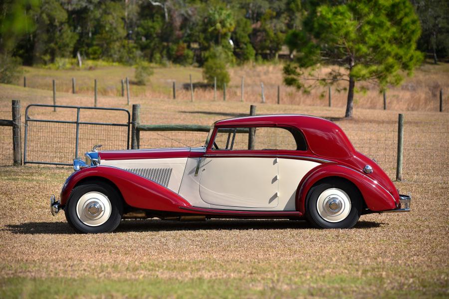  Bentley 4&frac14;-Litre Coupe by Park Ward (B131MX) 1939 года  (фото 10 из 16)